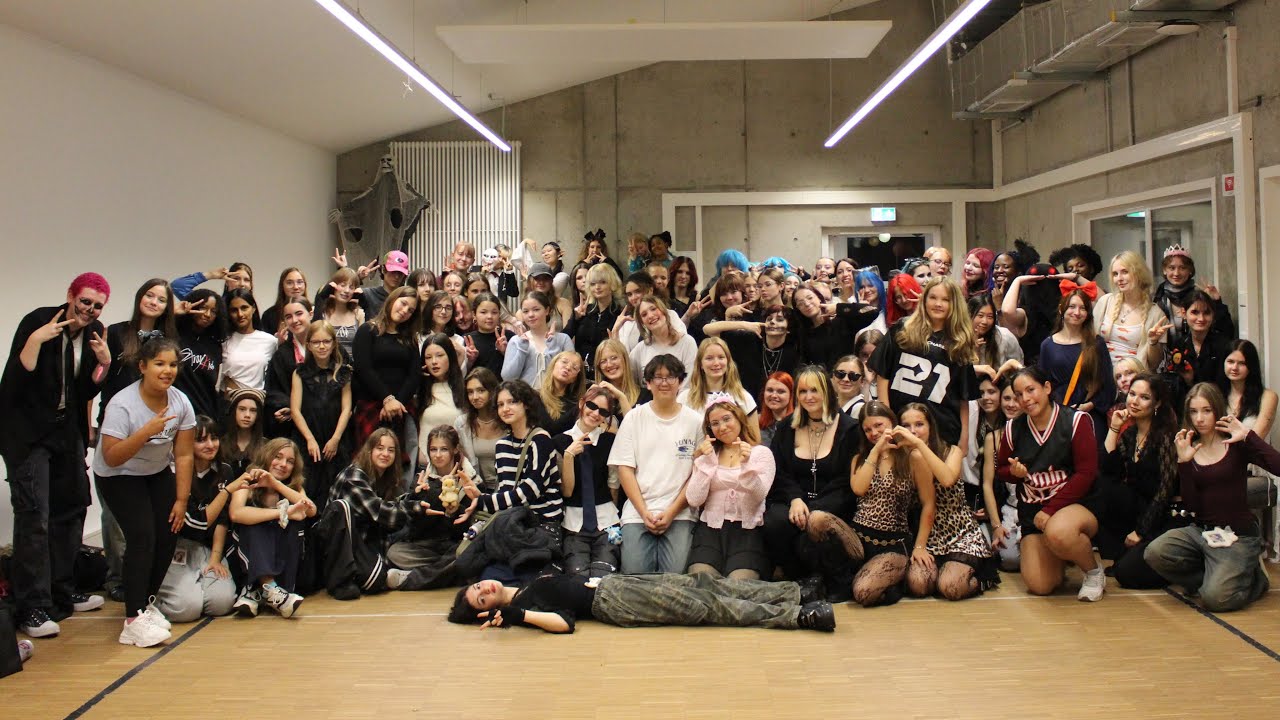 [KPOP RANDOM PLAY DANCE] in Nürnberg | 12.10.2025 Halloween Playlist | KPOP in Public