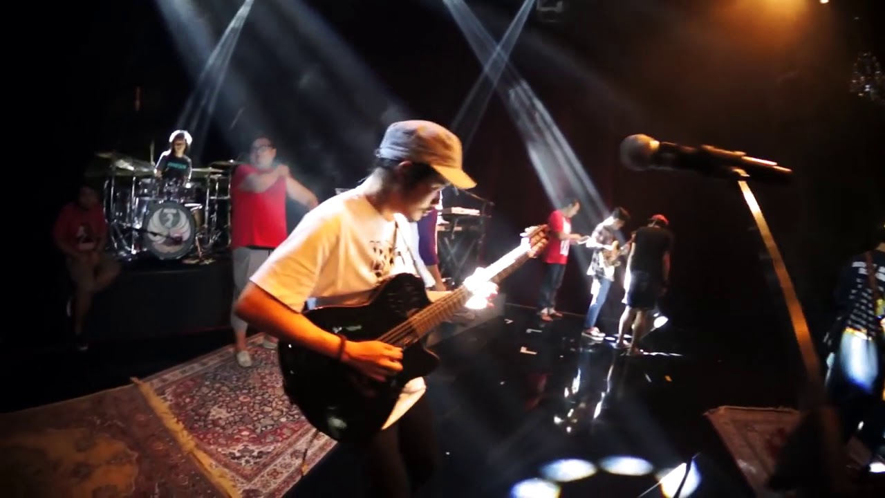 AG COCO - DIKALA BULAN BERMAIN BIOLA BY HUJAN GUITAR OUTRO