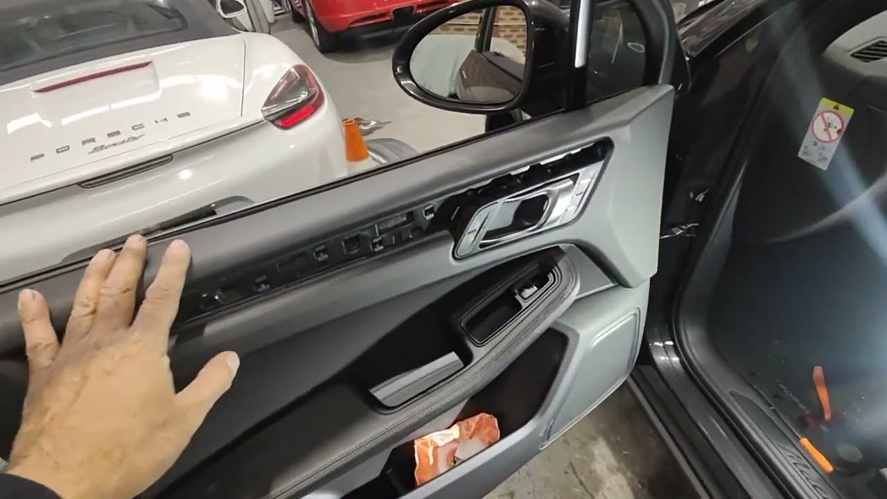 Porsche Macan A.P -How to Remove front door trim (to find the problem with door handle not opening)