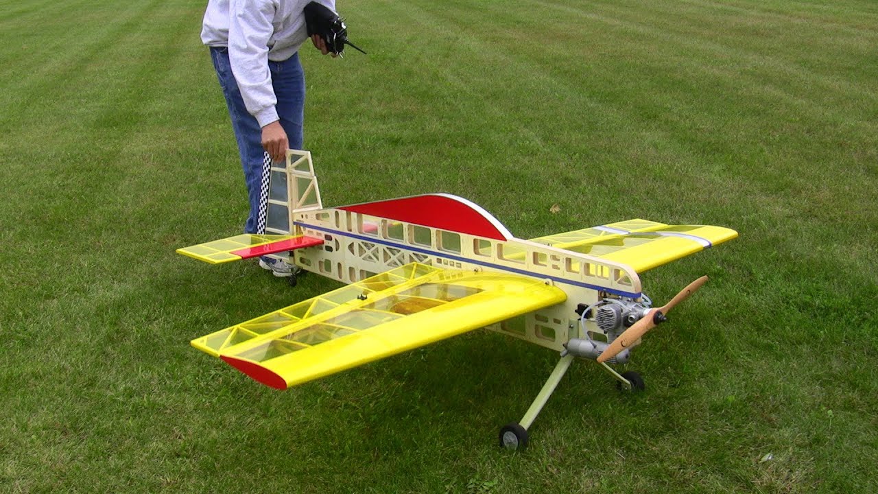 extra extra profile plane with OS 160 hovering