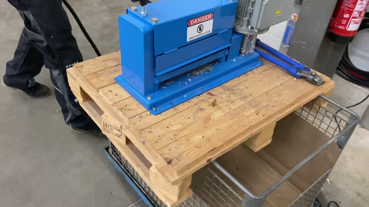 Kabelschälmaschine vs. 5 x 16mm² Erdkabel