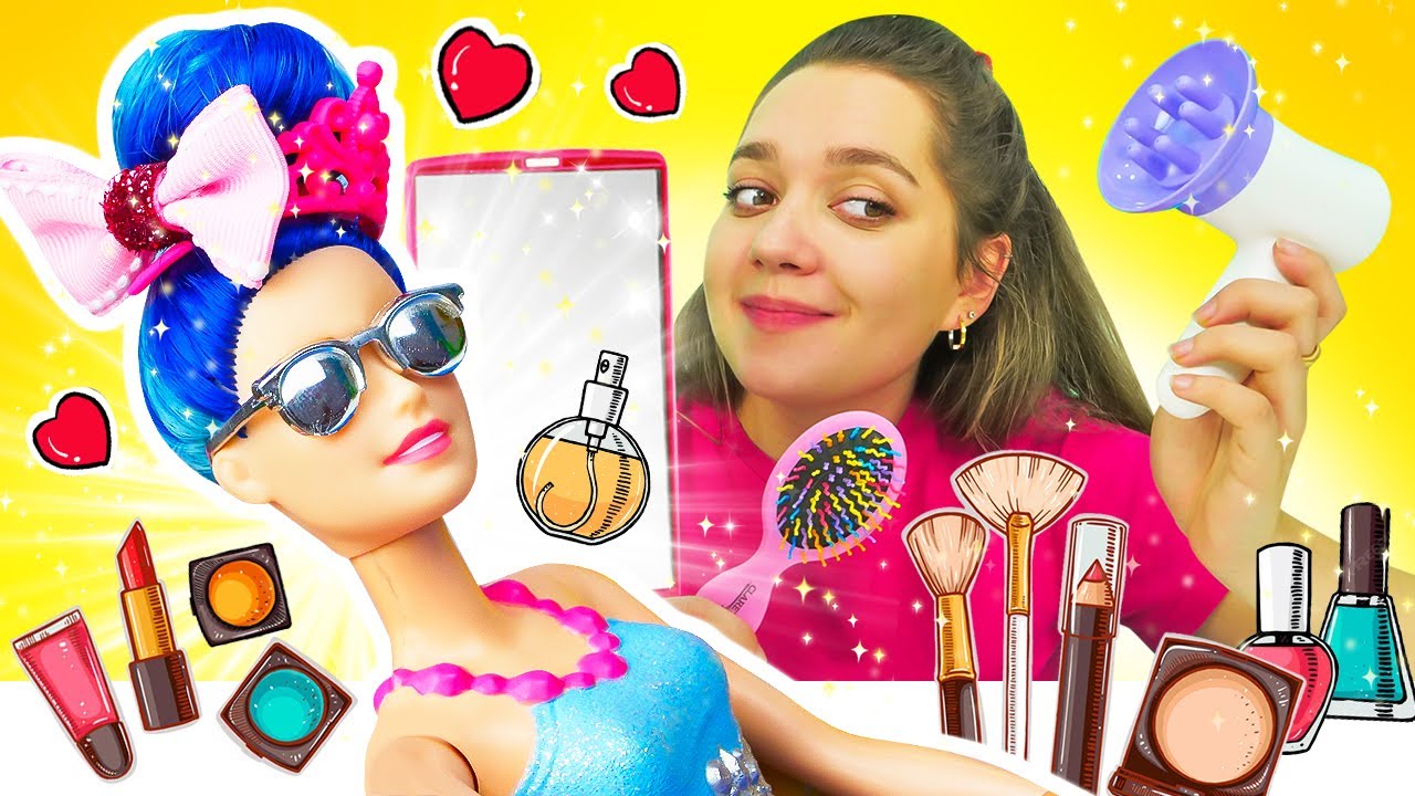 La poupée Barbie au salon de beauté. Jeux avec des poupées. Pour filles