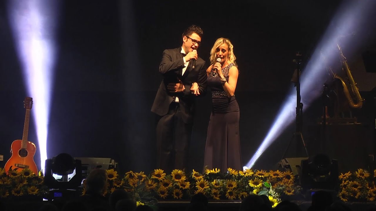STORNELLI ROMANI cantano dal vivo MATTEO BENSI MARIANNA LANTERI #matteobensii #italianissima