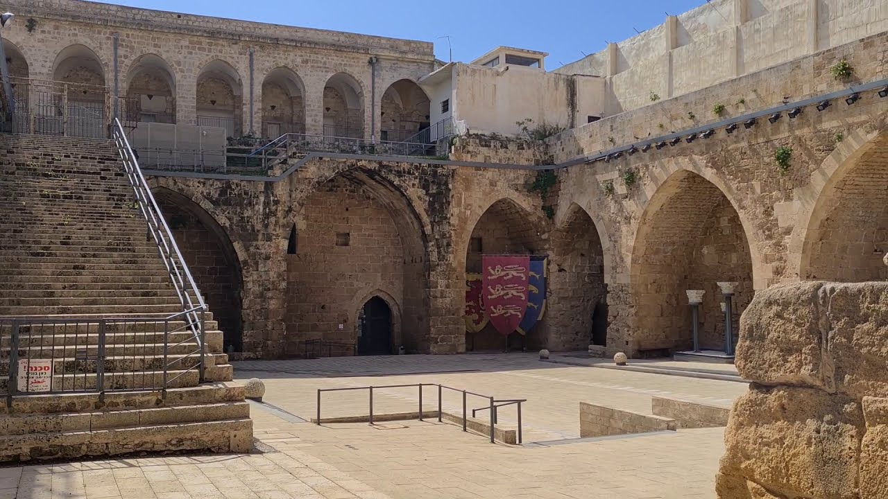 האולם הצלבני הצפוני המרהיב של אולמות האבירים - עכו העתיקה עם מורה הדרך: צחי שקד