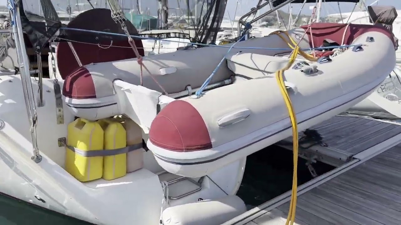 SE INSTALAN PILOTOS DE VIENTO ACTUALMENTE EN LOS VELEROS OCEANICOS ¿SI O NO?
