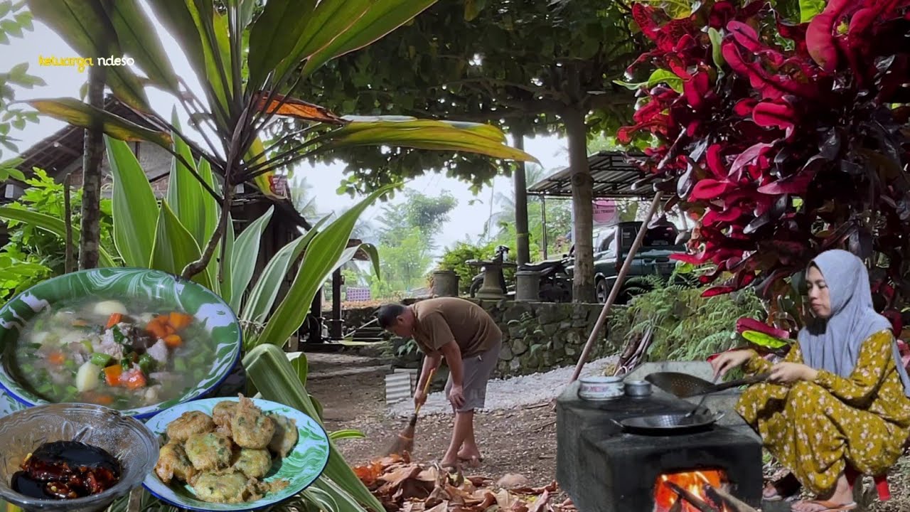 Aktivitas sore,masak sup ayam , perkedel kentang,sambel kecap, nikmat luar biasa, masakan desa