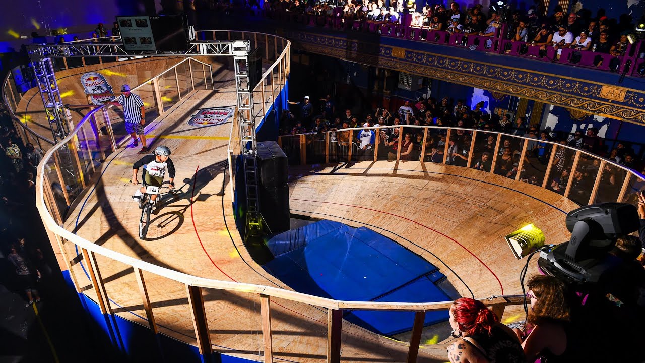 Fixed Gear Bike Race on Rare Figure 8 Track - Red Bull Mini Drome
