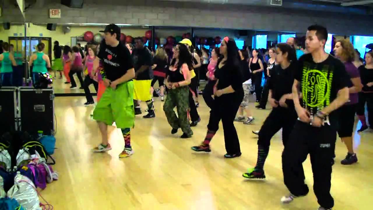Al Gato Y Al Raton - Banda Machos - Banda Dance Fitness Class w/ Bradley