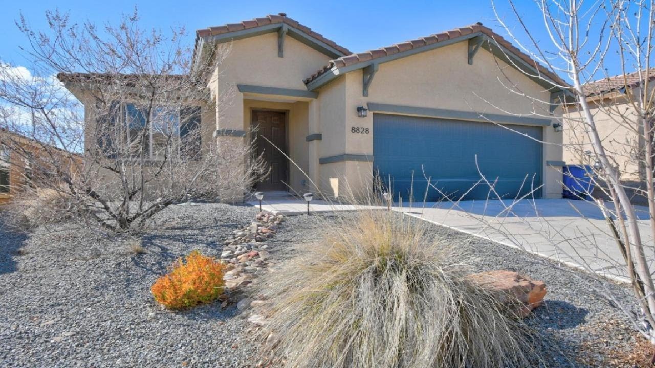 8828 Monsoon Road NW, Albuquerque, NM Presented by Anita Mora.