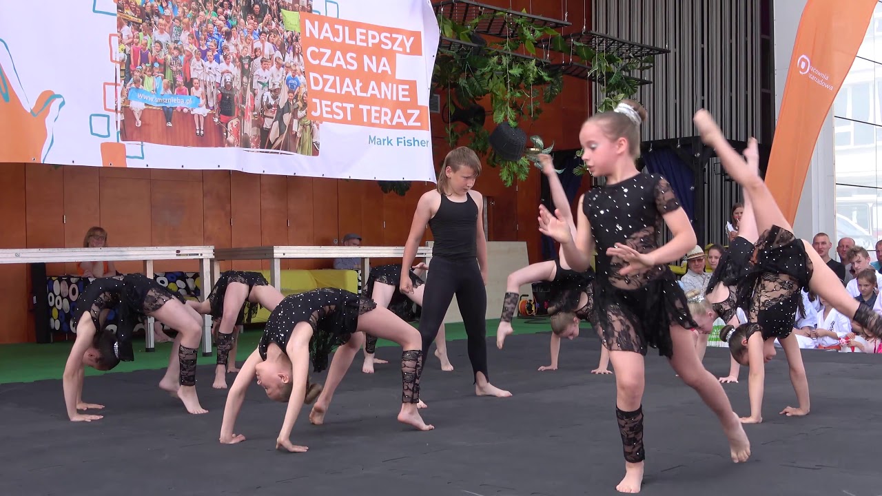 Wielkie taneczne show mistrz&oacute;w tańca z koszalińskiego Studio Tańca Top Toys