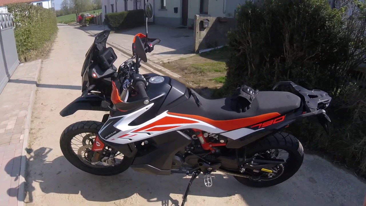 KTM Adventure 790 R 2019, l'enduro routière?