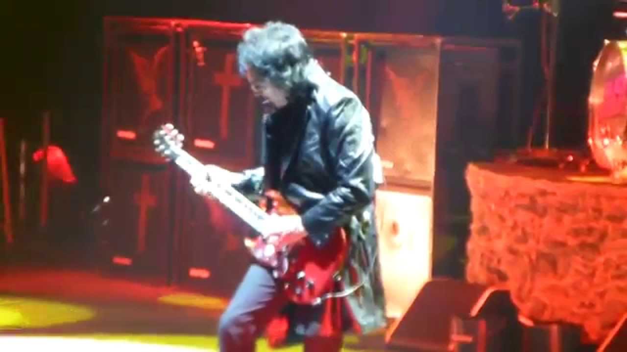 Black Sabbath - Supernaut HD @ Barclays Center, NY 2014