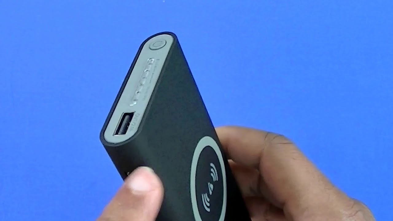 Отличный внешний аккумулятор на 10 000 мАч с разъемом USB Type-C и беспроводной зарядкой!