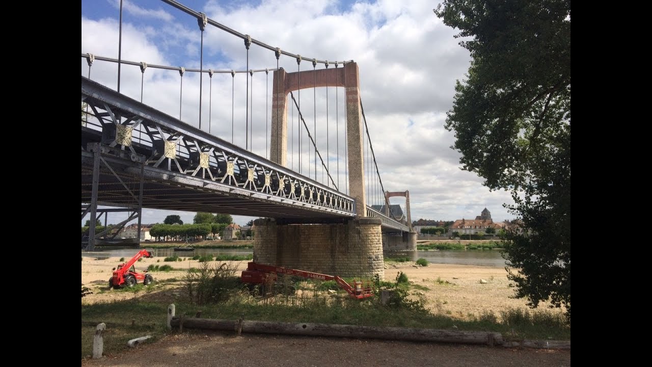 Cosne-sur-Loire : des travaux de consolidation du pont ont d&eacute;but&eacute;