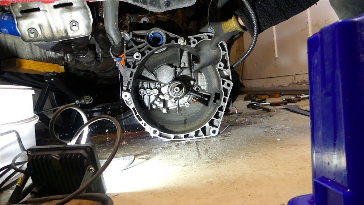 Alfa romeo 147, lekerült a váltó