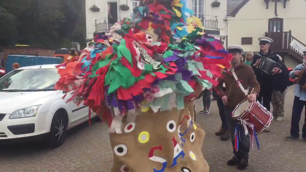 May Day Hobby Horse Minehead 2018