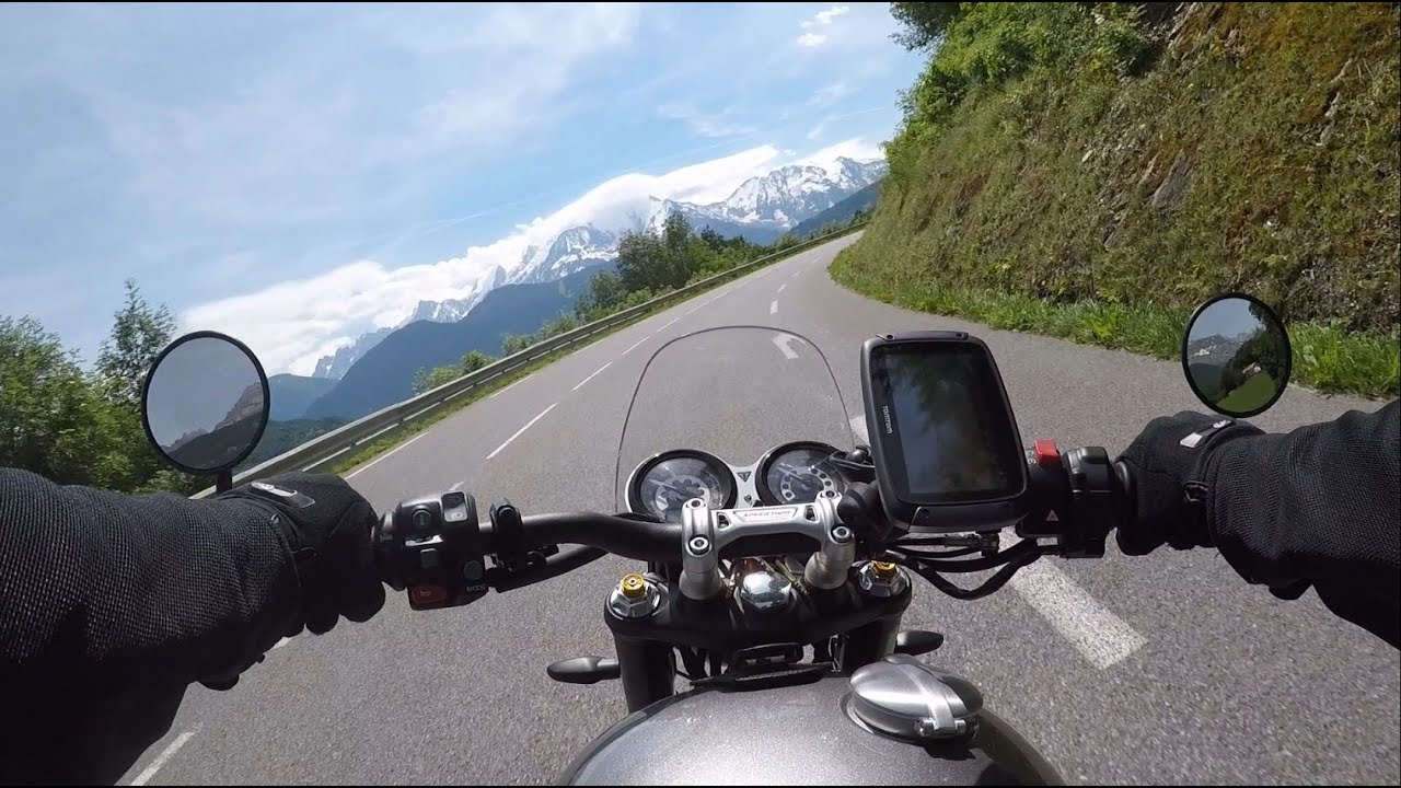 Balade Sallanches-Megève-Gorges de l'Arly-Col de la Forclaz... Que du bonheur cette Speed Twin 👍😃✌