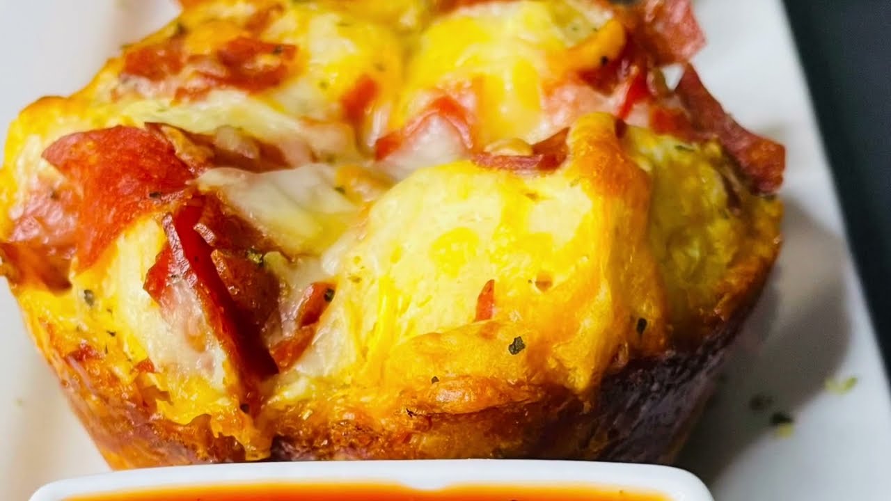 Quick and easy Pizza Muffins