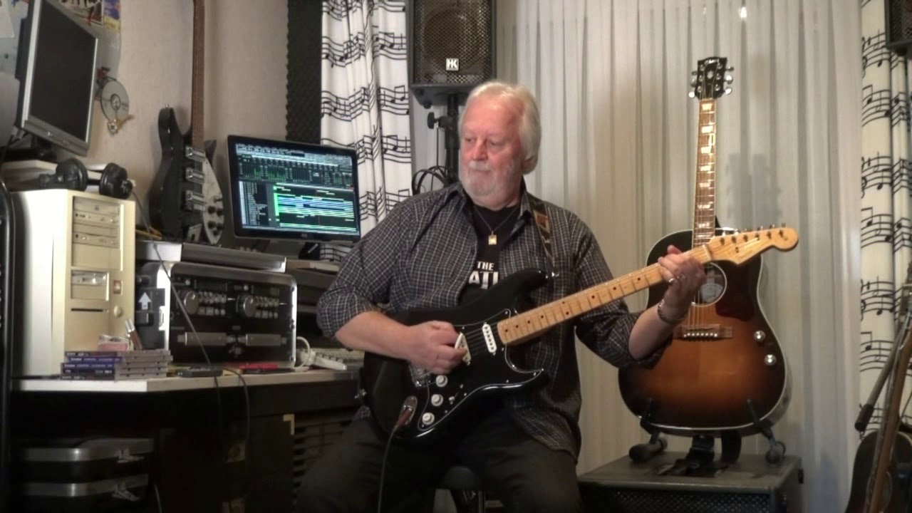 A Thing called Love - Johnny Cash / Jerry Reed ( cover on guitar by Eric )
