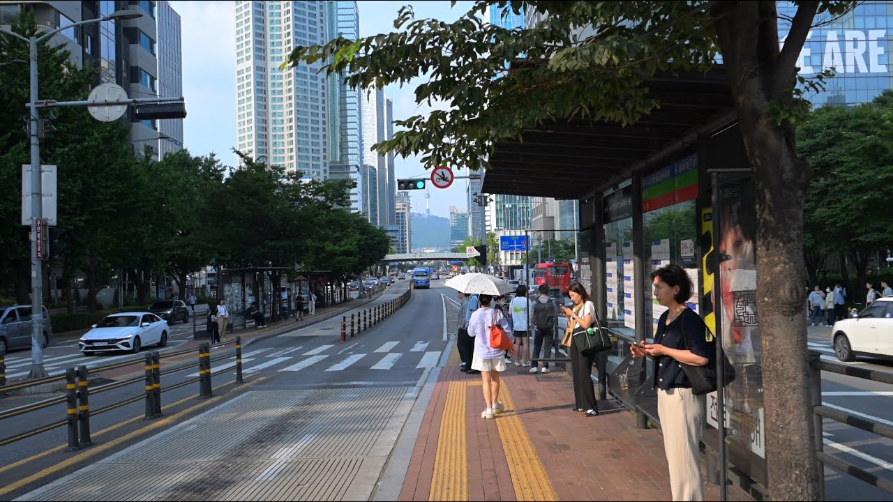용산역 주변 산책ㅣ Walking around Yongsan Station, Seoul, Korea 4K