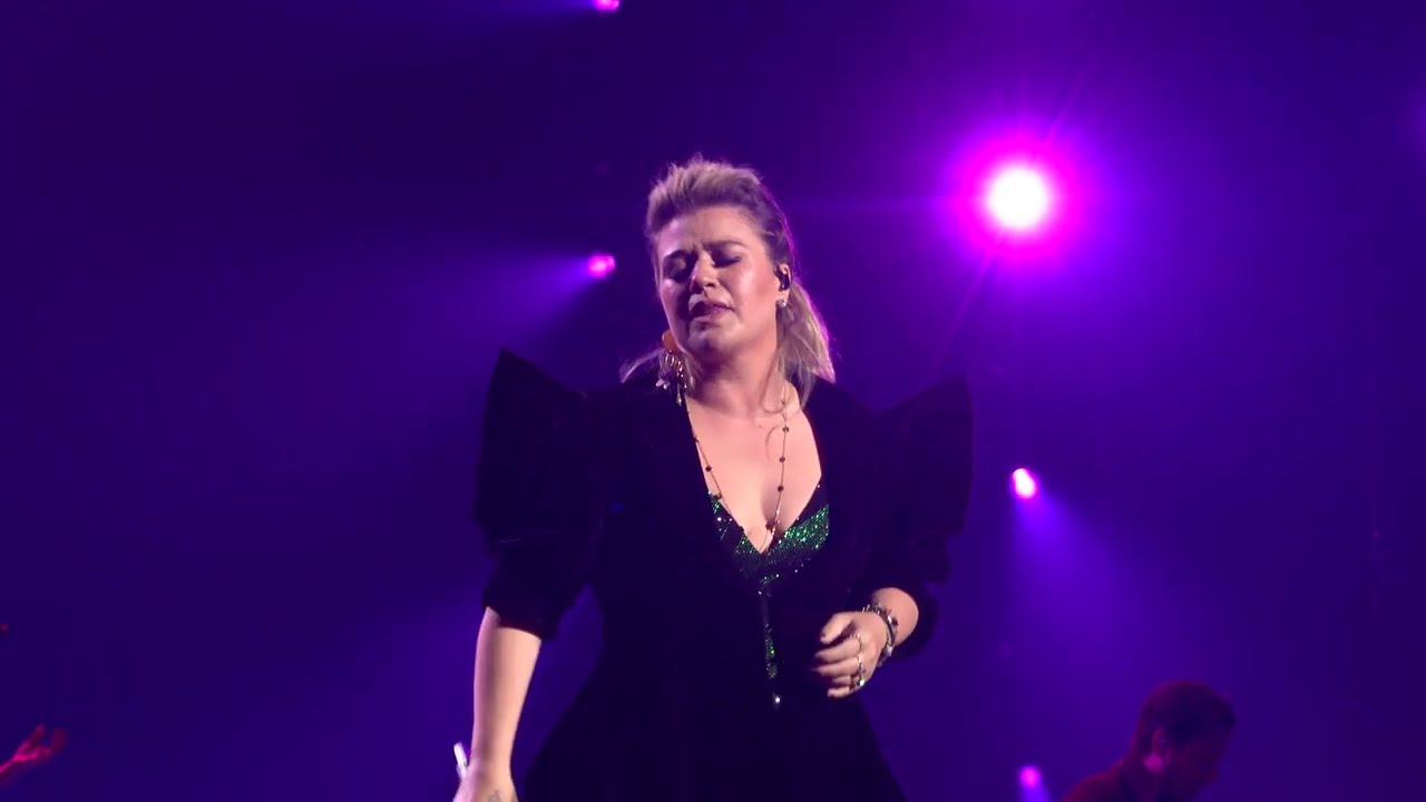 Kelly Clarkson - (2023-07-28) - me - Chemistry Residency