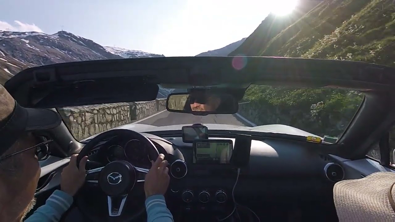 #mx5 #stelvio #alps Alpes #roadtrip #uturns. Climbing the famous uturns road of Trafoi Stelvio pass.