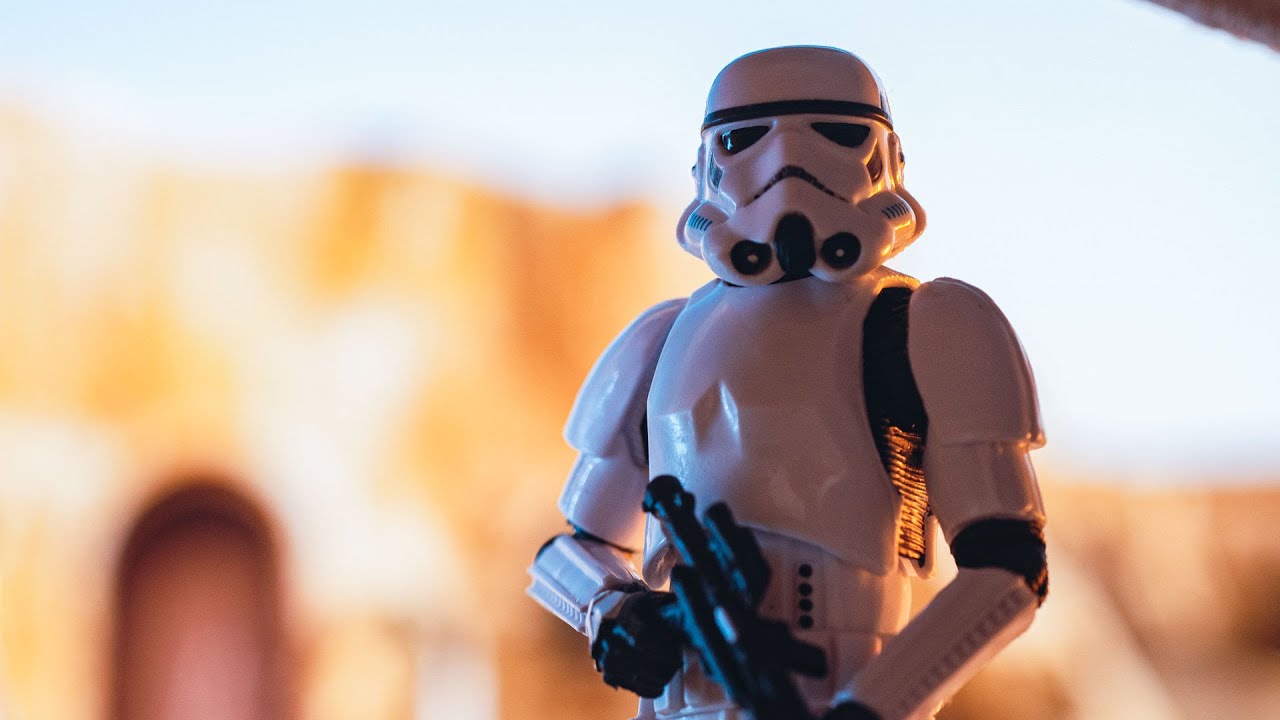 How to Make a Star Wars Diorama out of Trash || Toy Photography