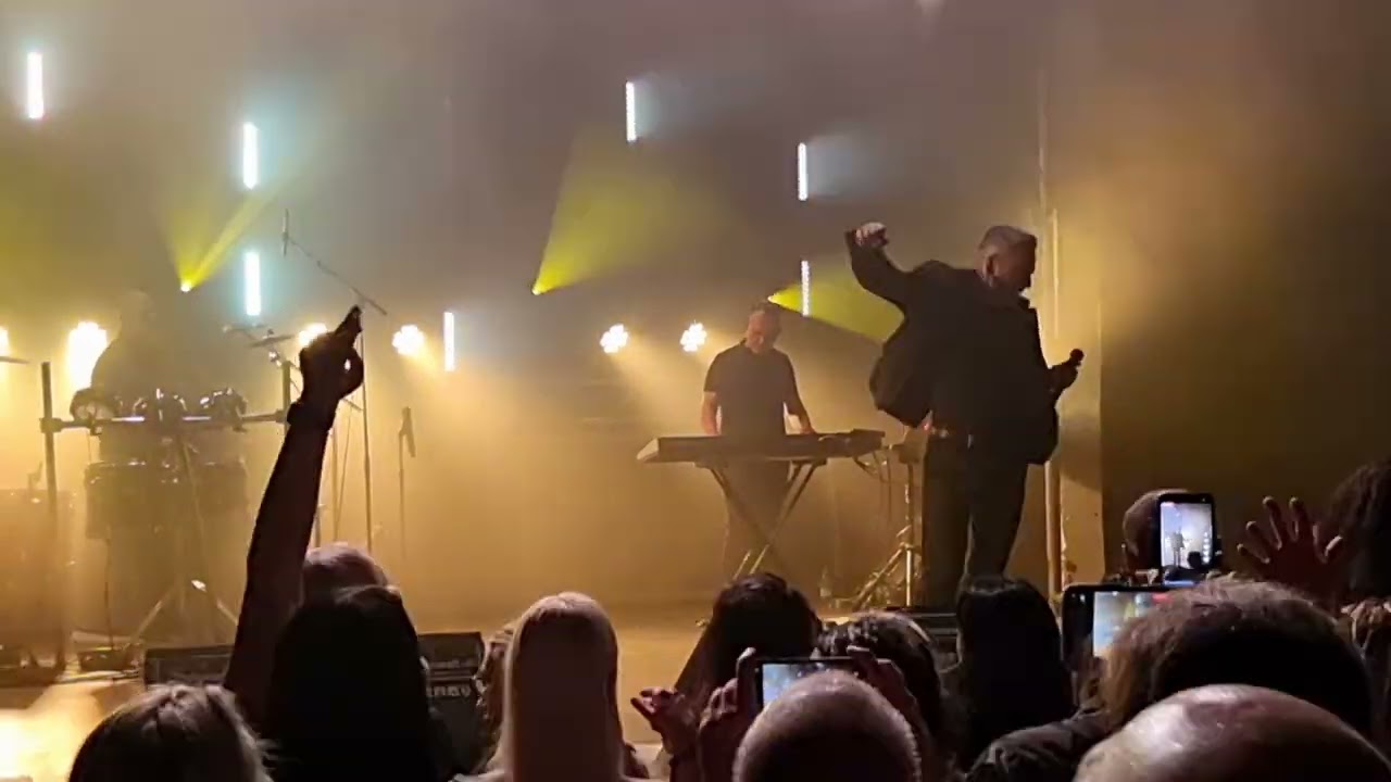 And One  - Military Fashion Show live@Szene Wien 05.10.2023