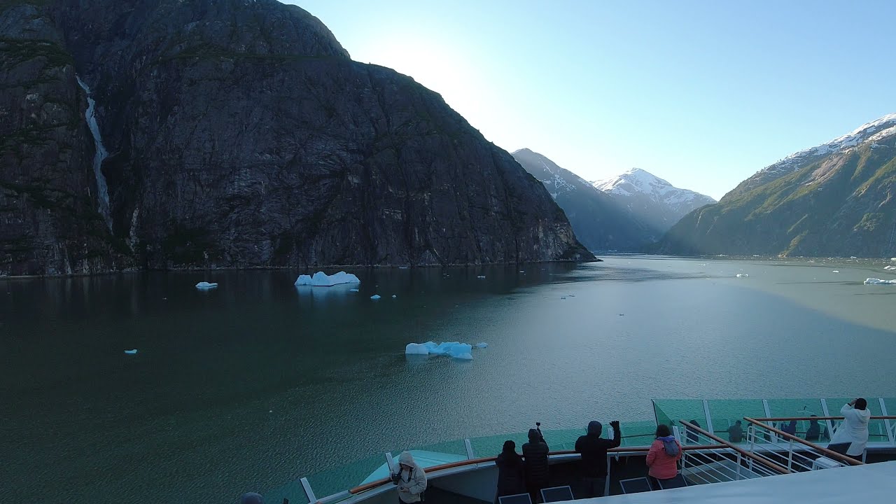 Sailing Tracy Arm Fjord Alaska - Serenade of the seas 6-1-2022
