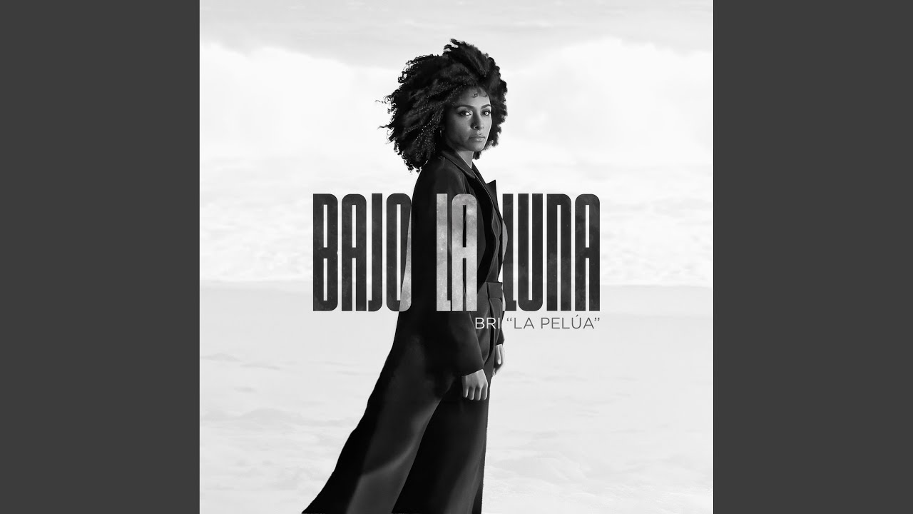 BAJO LA LUNA