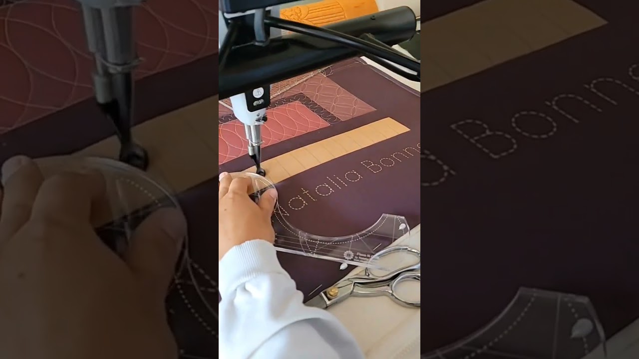 machine quilt a border with a ruler #nataliabonner #longarmquilting #quiltingtechniques #quilter