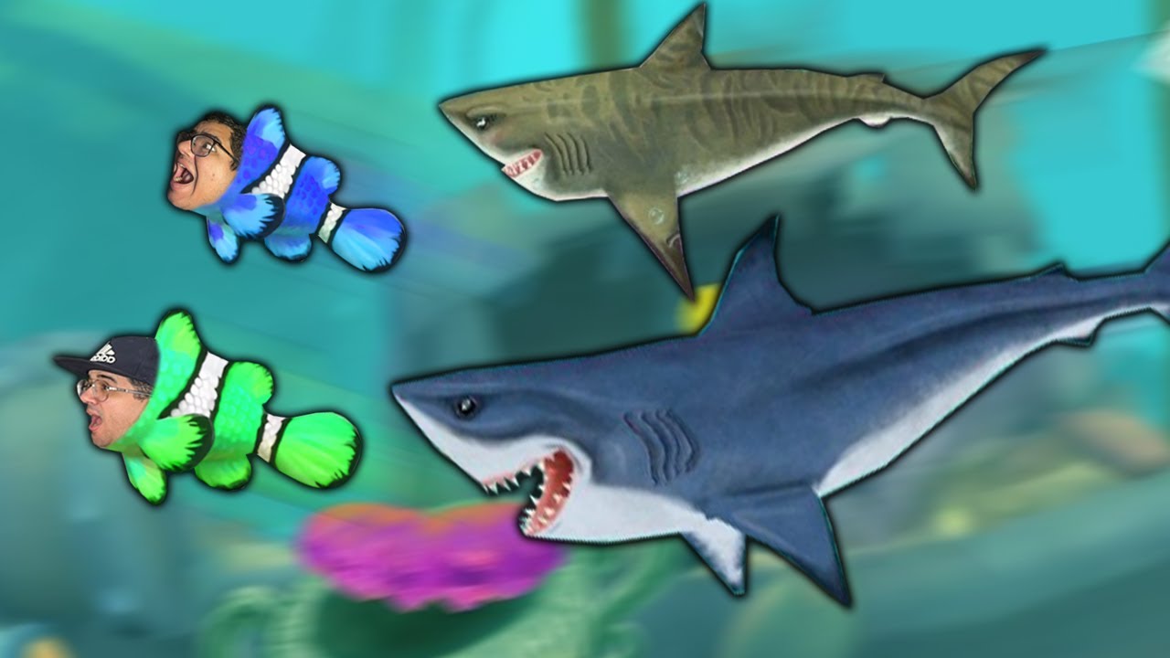 SOMOS MINI PEIXINHOS E FICAMOS PRESOS NO AQUÁRIO COM TUBARÕES GIGANTES!