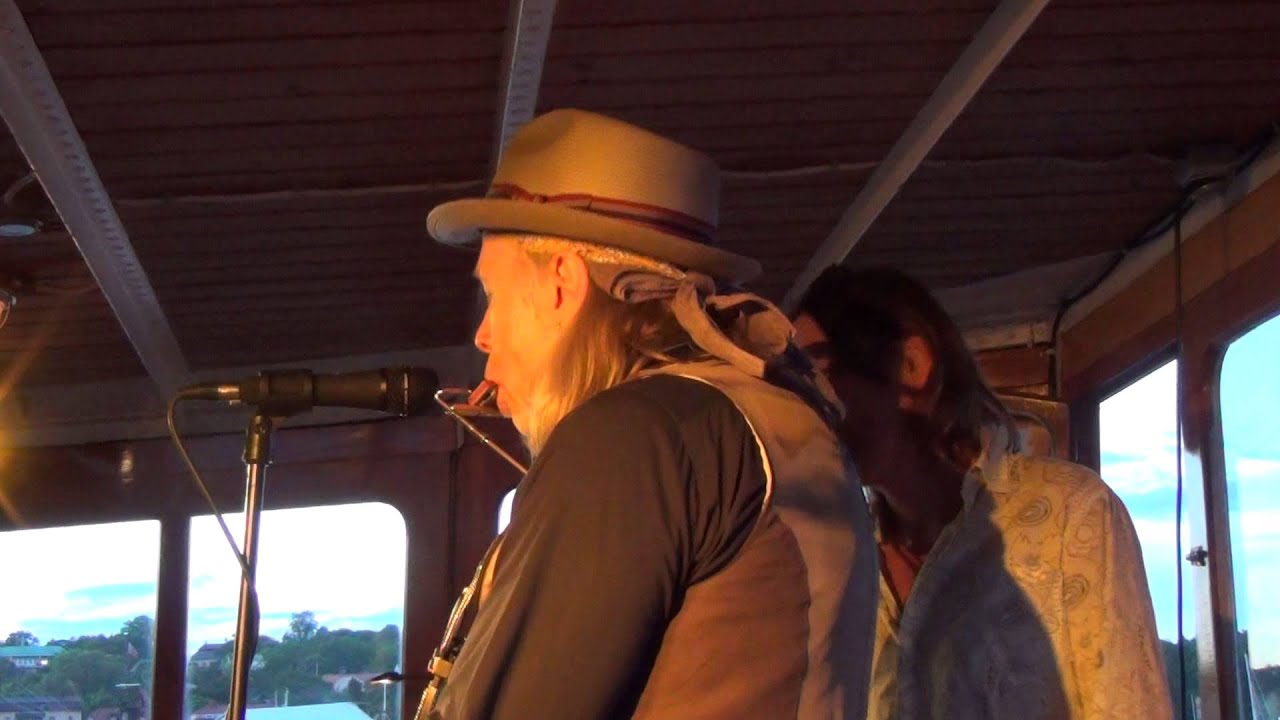 Elliott Murphy 'Wild Horses' live with Basse Wickman at the boat Blid&ouml;sund 20130717