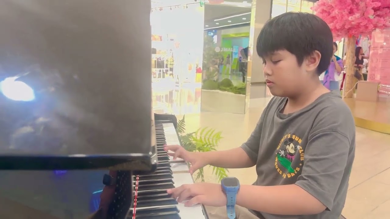 Bohemian Rhapsody - Queen (10 Years Old)