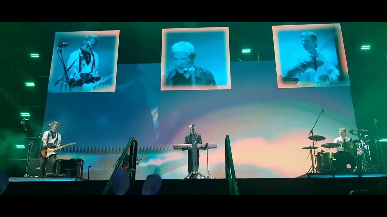 25 Minutes MLTR live in Jakarta
