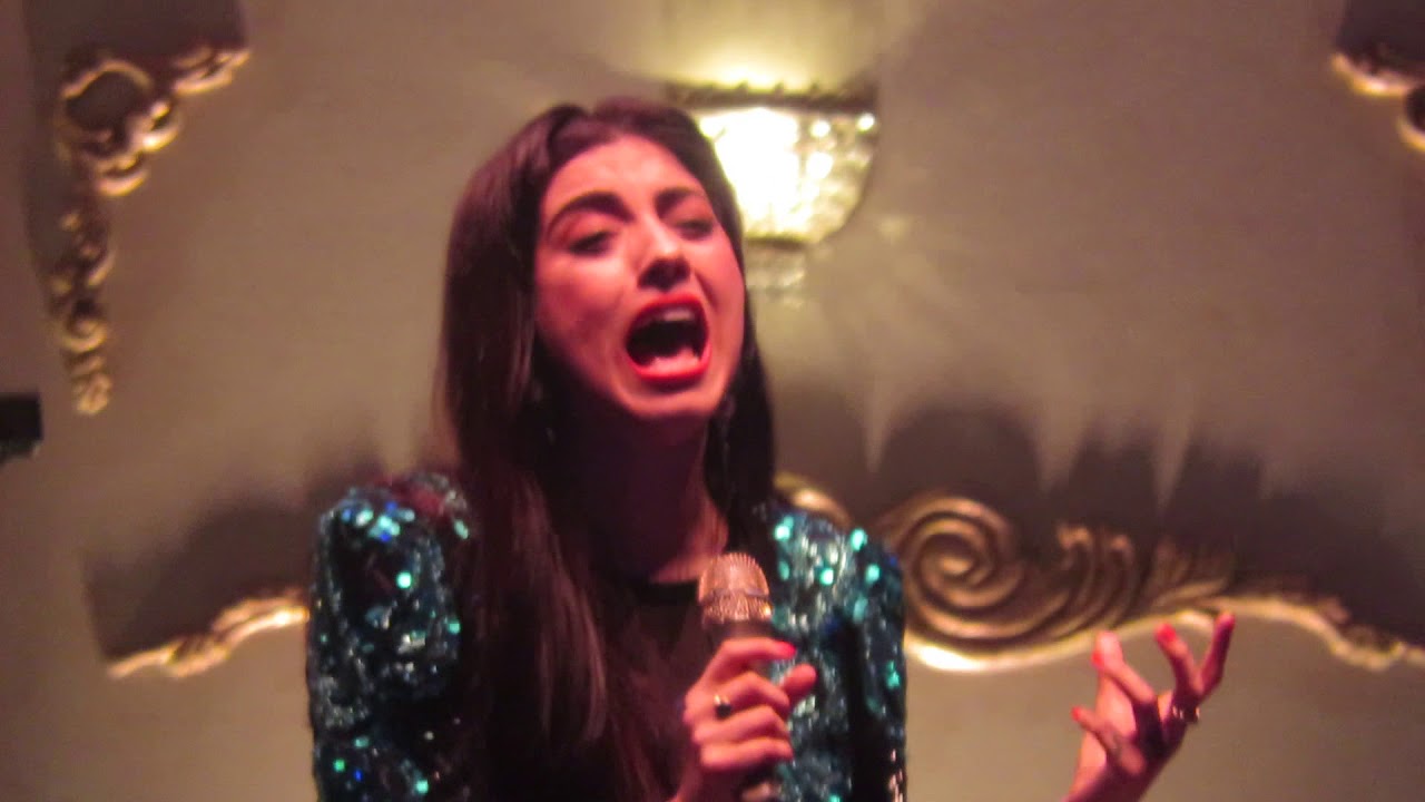 Mon Laferte - Tu Falta de Querer (Santiago-Chile 2017)