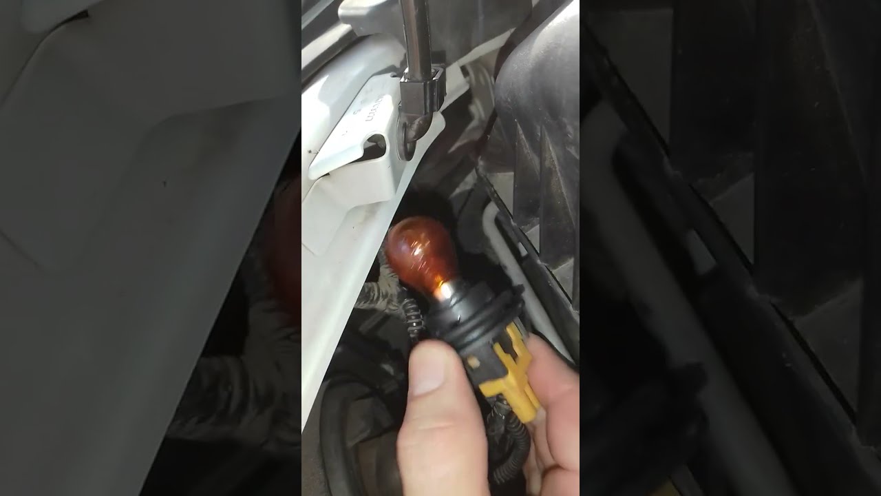 Reemplazo cambio de lamparitas delanteras onix prisma