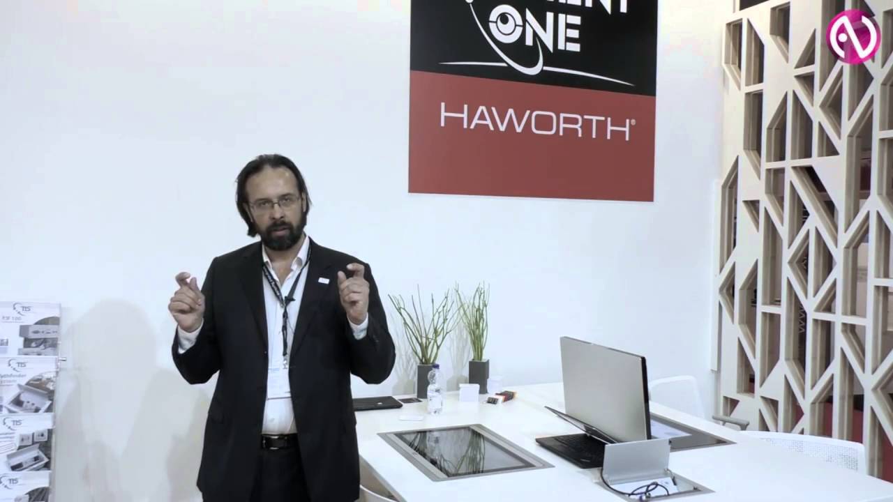 Моторизованный монитор Versis от Element One