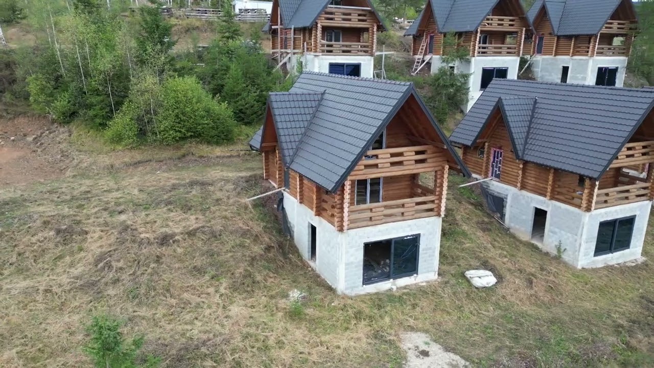 Prodaje se 5 vikendica površine 702 m2, Zlatar, Nova Varoš