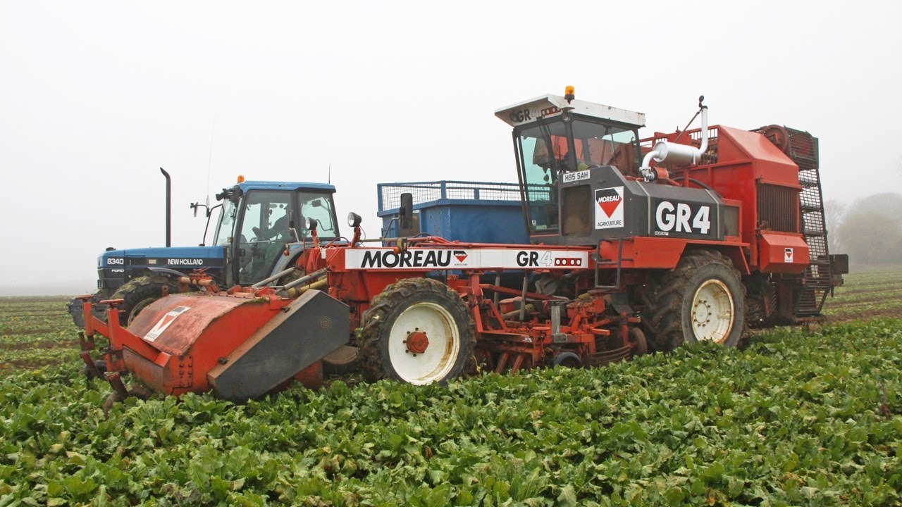 Moreau GR4 | Classic six-row sugar beet harvester | Beet Harvesters in Britain DVD | NH 7840 & 8340
