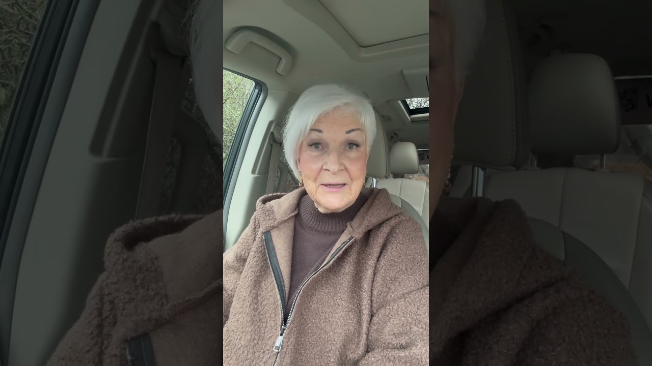 Мы с Уолтером посмотрели видео, ссылка на которое есть в описании.