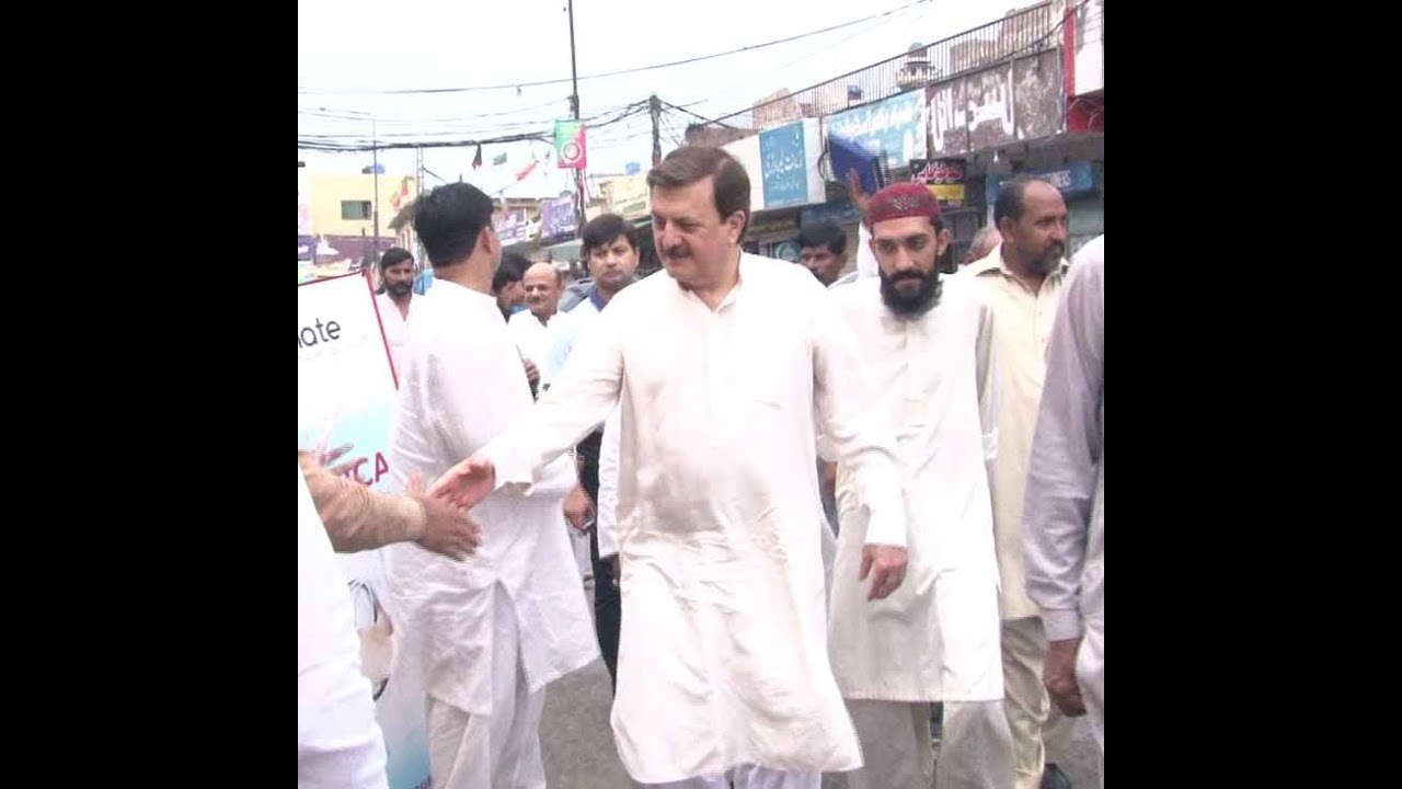 Humayun Akhtar continues election campaign in NA 131 By-Election battle