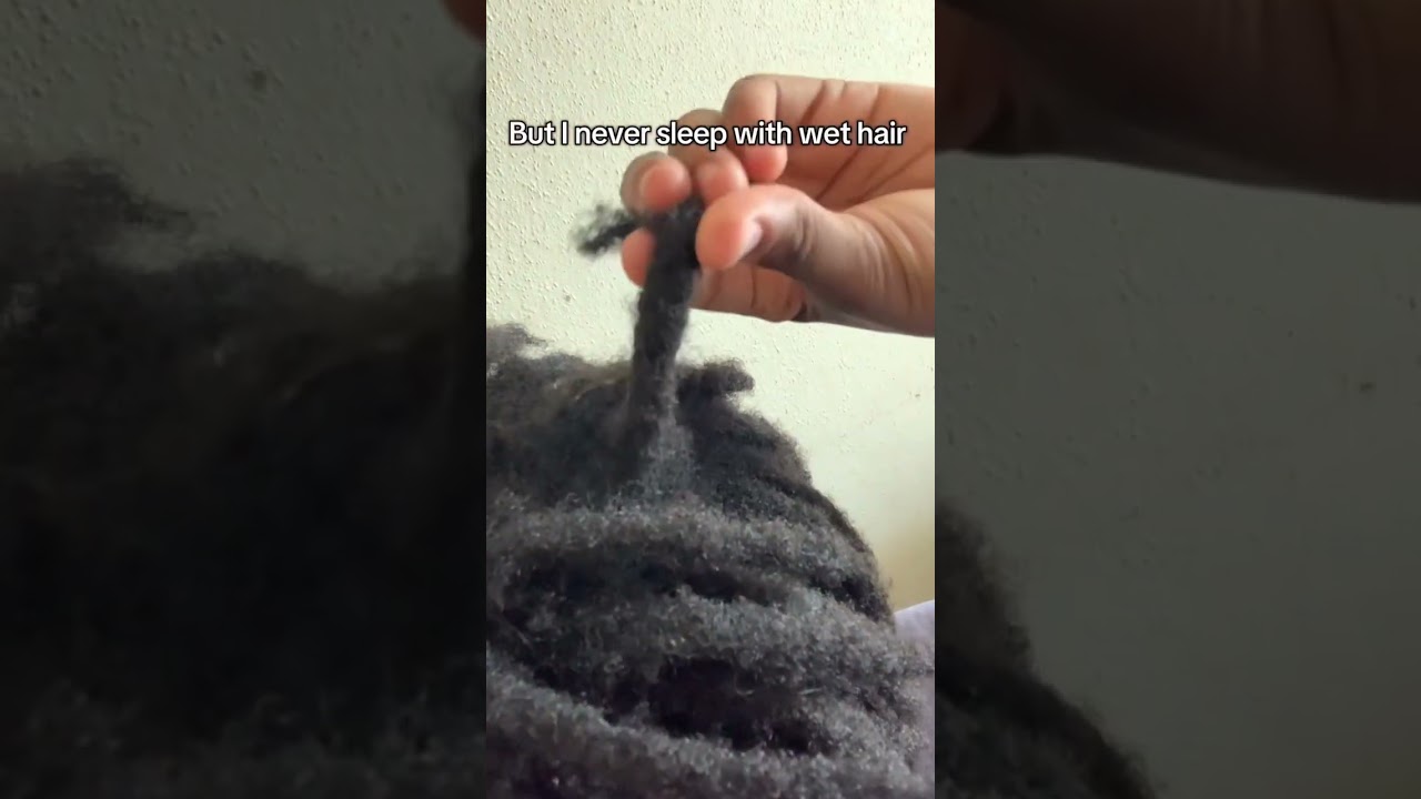 Flat locs! How do you fix them? 🤔 #locs #locjourney #naturalhair #shorts