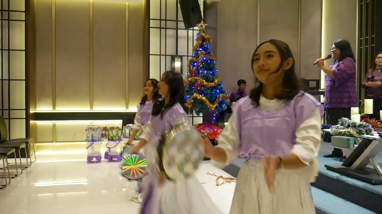 PERAYAAN NATAL DAN HUT GMI SOLAFIDE SURABAYA
