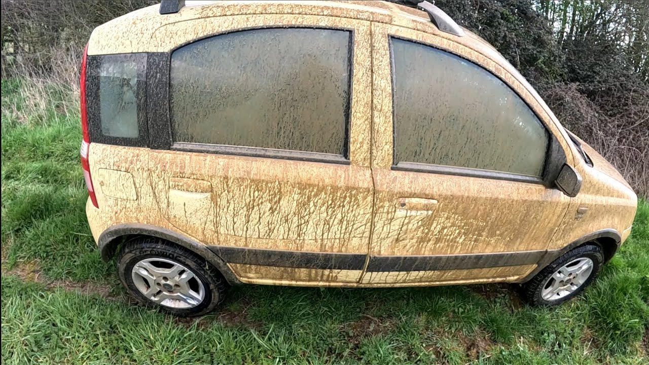 Off road in the Fiat Panda 4x4 climbing nearly getting stuck