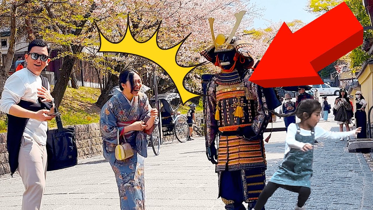 #2 SAMURAI Mannequin Prank in Kyoto Japan