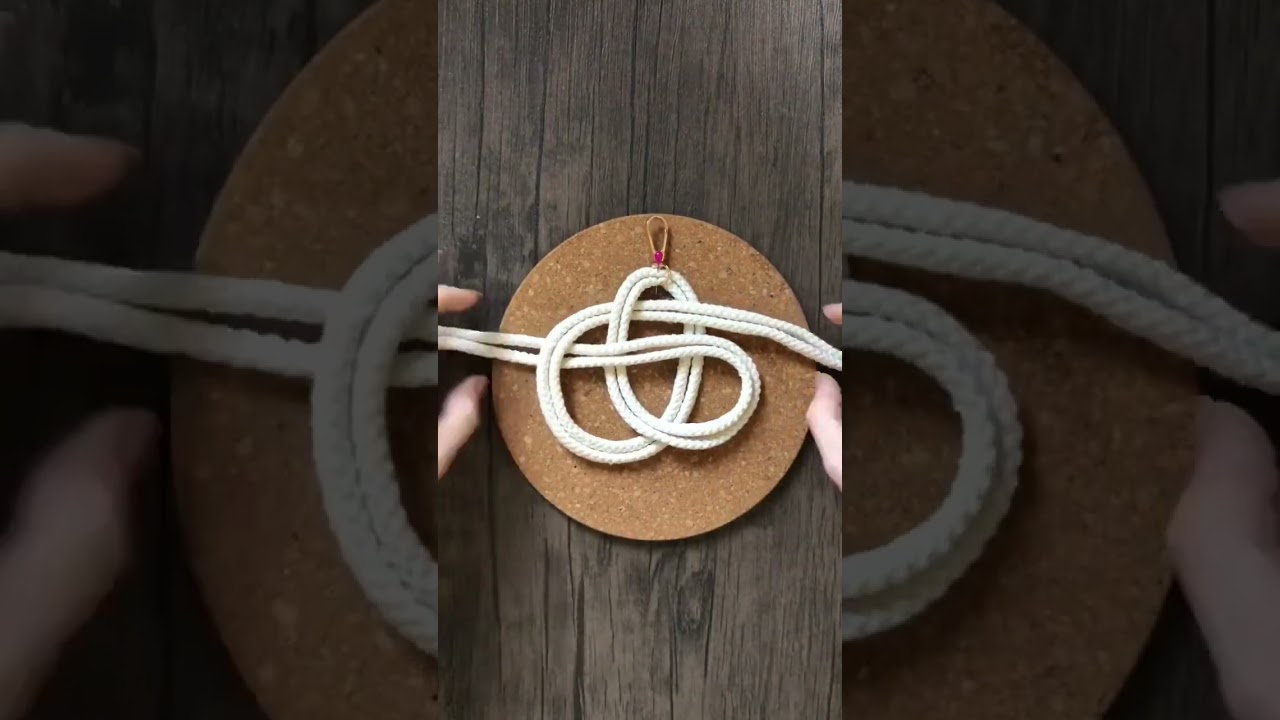 Diy Macrame Josephine knot#macrame#diy#knot#keychain#chaveiro#craftsmanship#fa&ccedil;avoc&ecirc;mesmo#modaboho