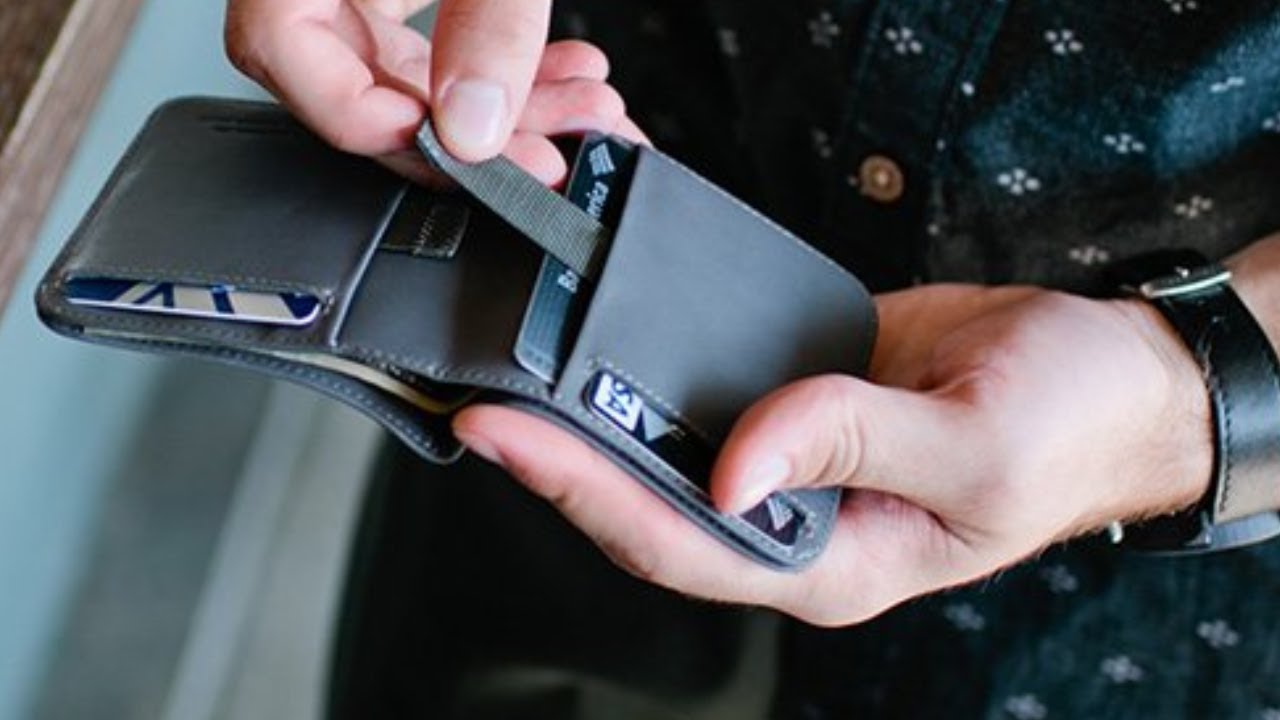 6 Best Bifold Wallets for Men (best wallet for cash,coins,cards,with key holder,and with money clip)
