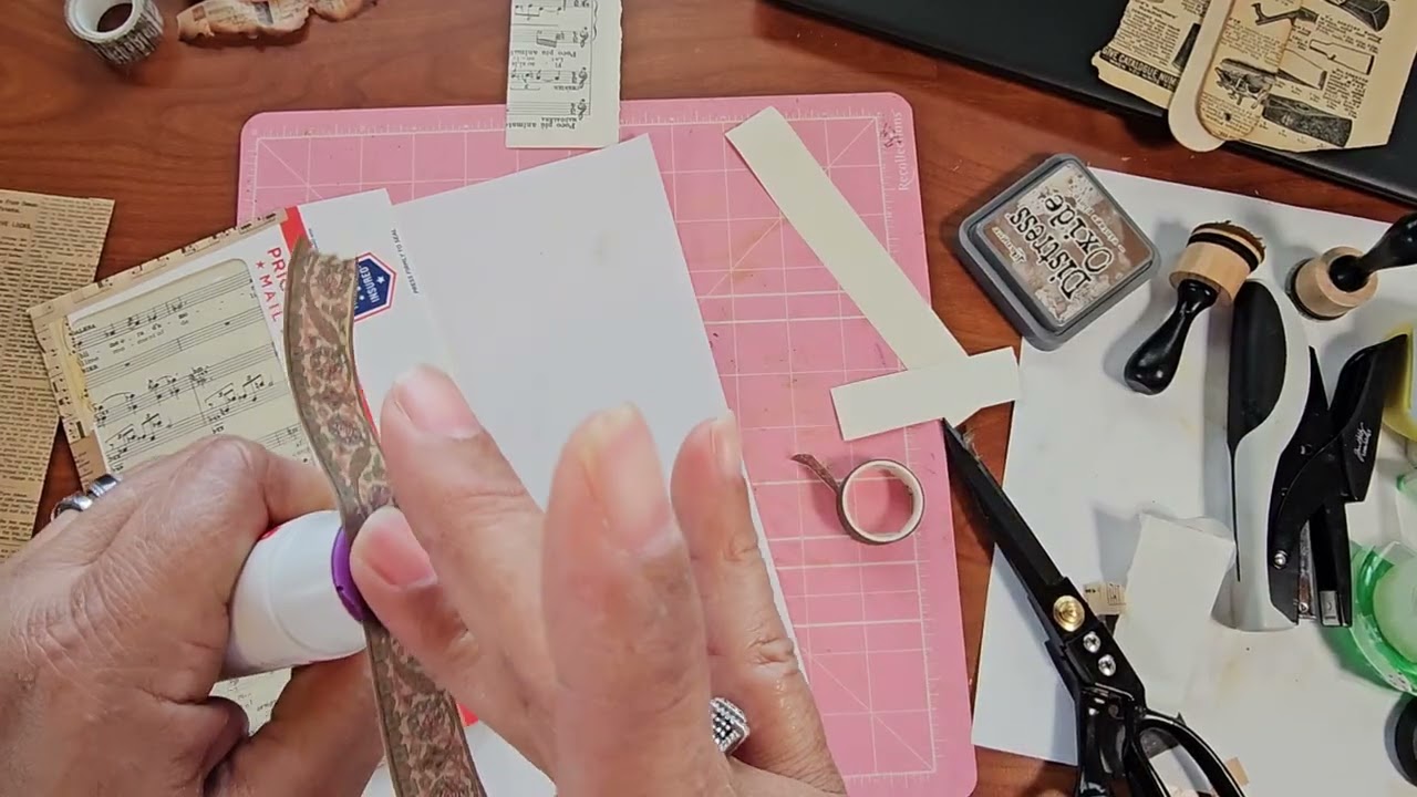Let's decorate  some envelope for our junk journals 