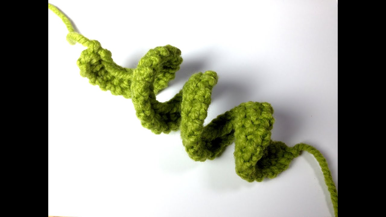 How to Loom Knit a Curly Q (DIY Tutorial)